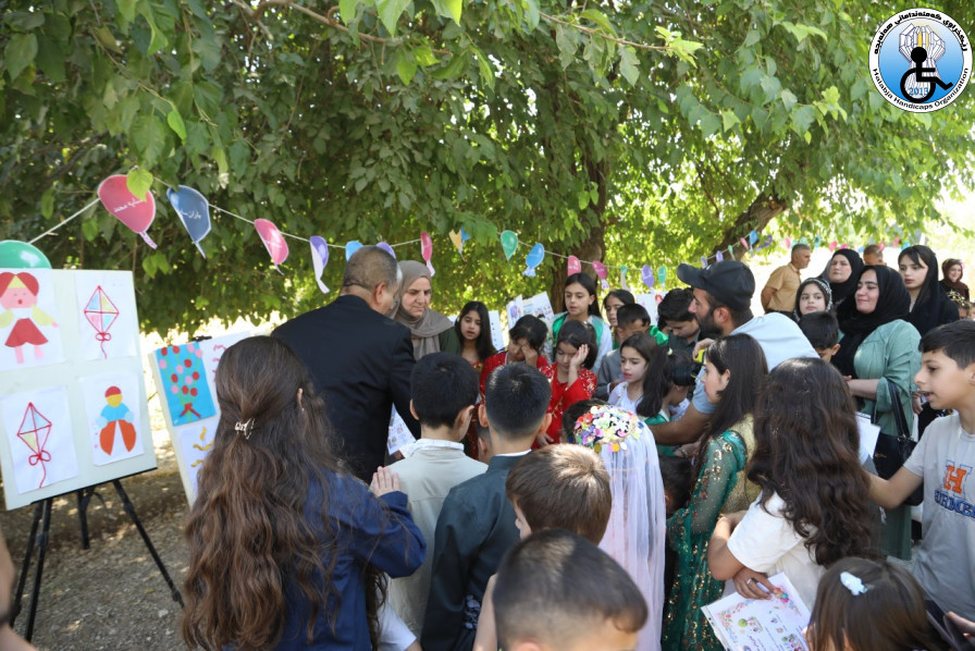 the closing ceremony of the “Friends of My Child” summer course;