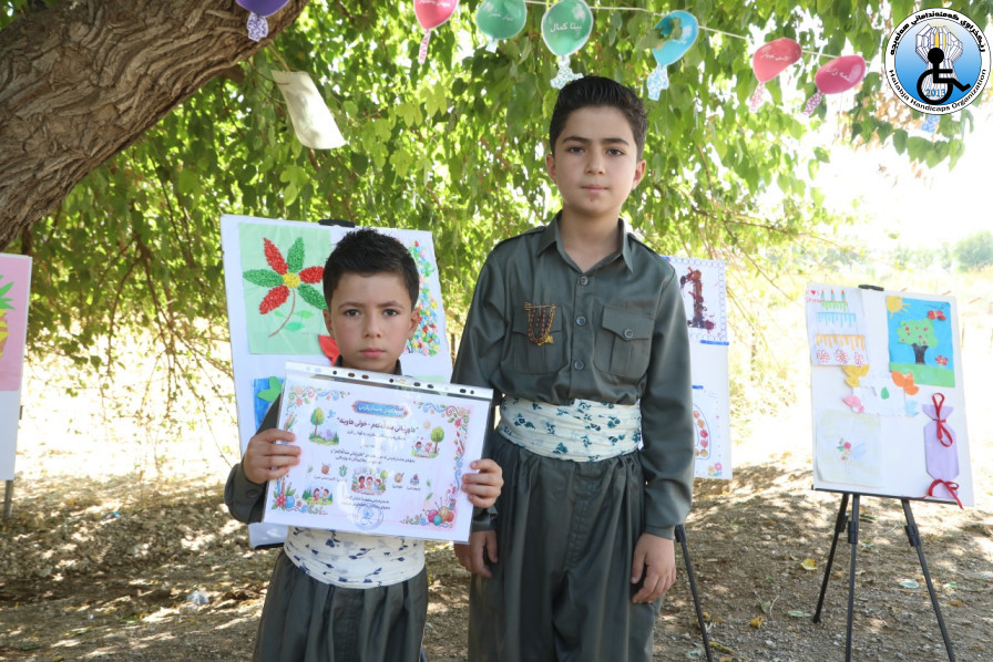 the closing ceremony of the “Friends of My Child” summer course;