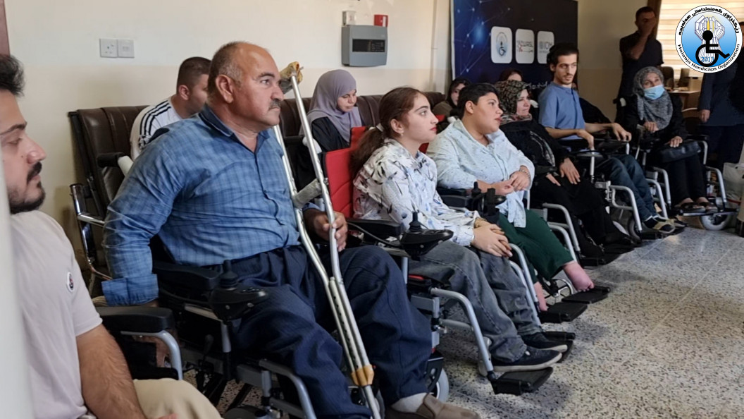 دابەشکردنی ٨ کورسیی کارەبایی بەسەر کەسانی خاوەن پێداویستیی تایبەت لە هەڵەبجە