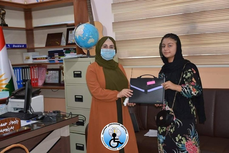 پاکێجی دەبمە هاوڕێ کتێب