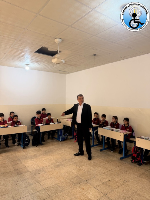 کۆبوونەوەی نوێنەری ڕێکخراوی کەمئەندامانی هەڵەبجە لەگەڵ گروپە چالاکەکانی قوتابخانەی هاوار