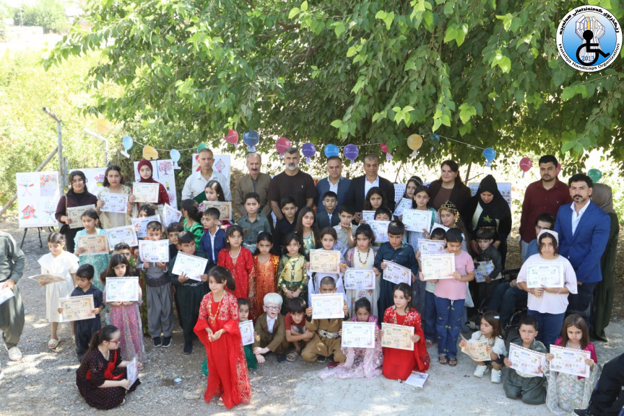 the closing ceremony of the “Friends of My Child” summer course;
