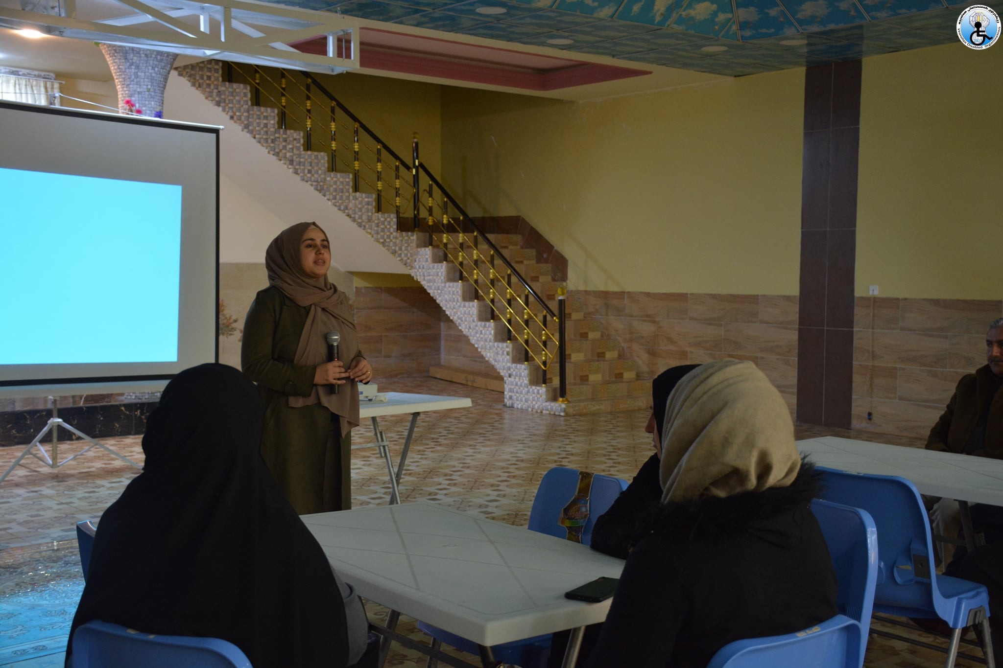 Arranging a training for families with CwDs on stutter techniques and behaviour therapy