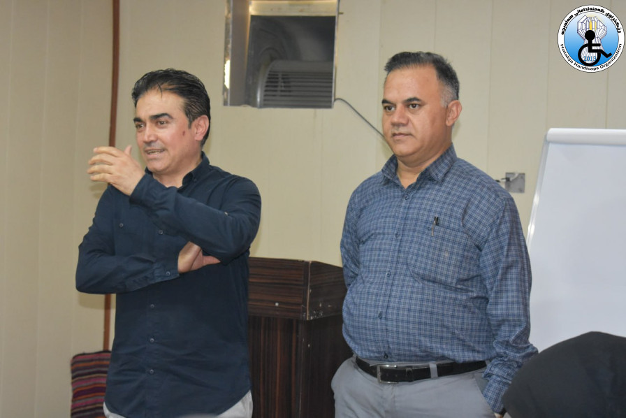 گەنج و بنیاتنانی ئاشتی