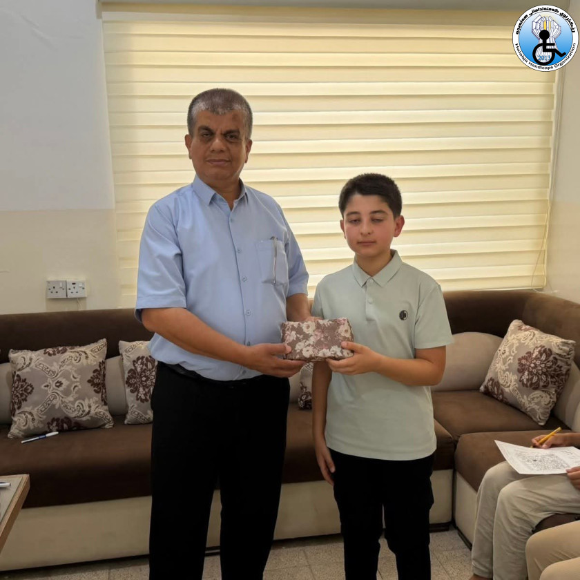 Awarding “School Friends Group” in Dlin and Hawar Schools – Erbil