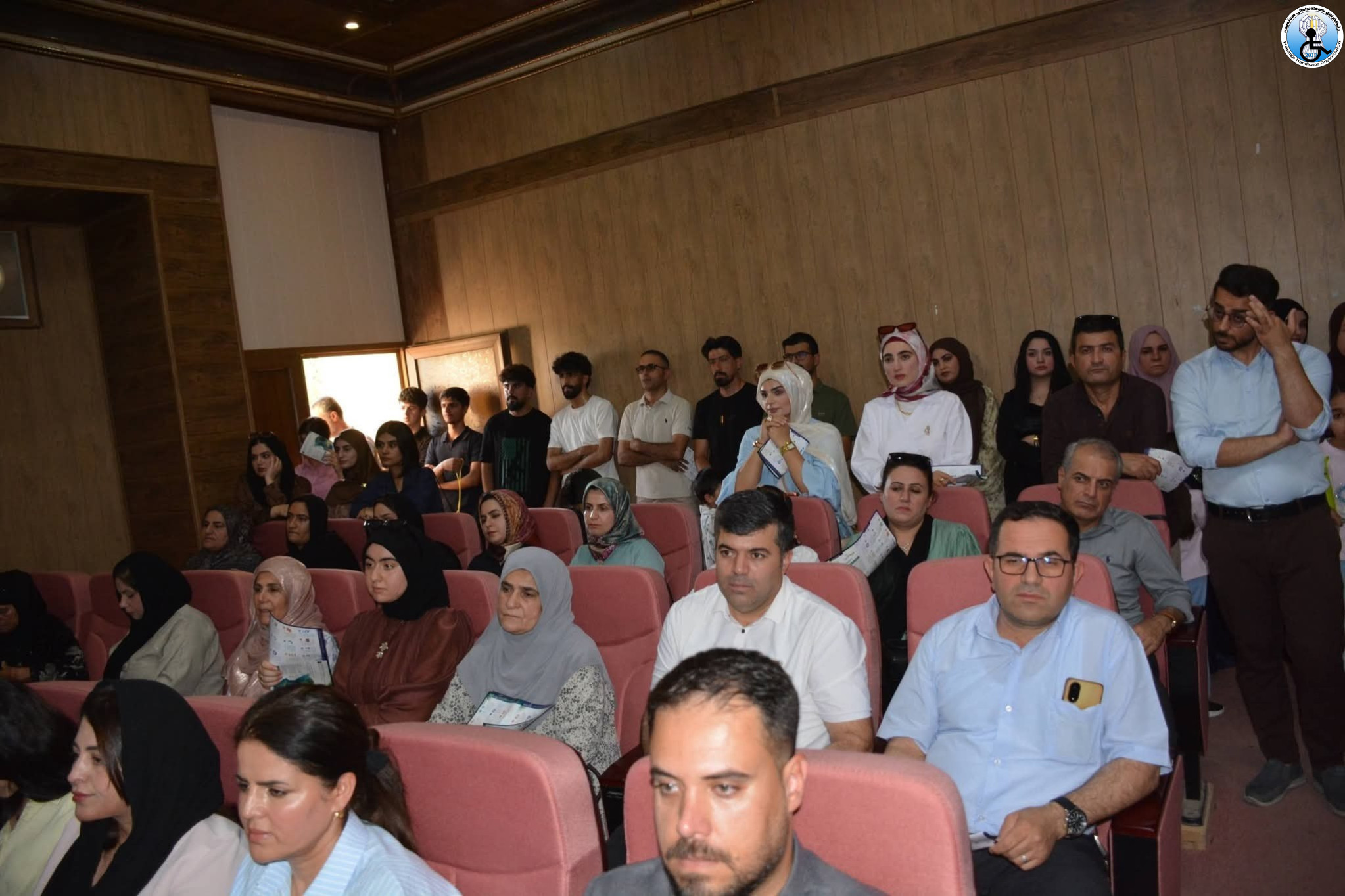 (دەروون دروستی و خۆشگوزەرانی لەکاتی قەیرانەکاندا)