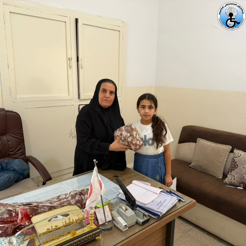 خەڵاتکردنی «گرووپی هاوڕێیانی قوتابخانە» لە قوتابخانەکانی دلین و هاوار – هەولێر