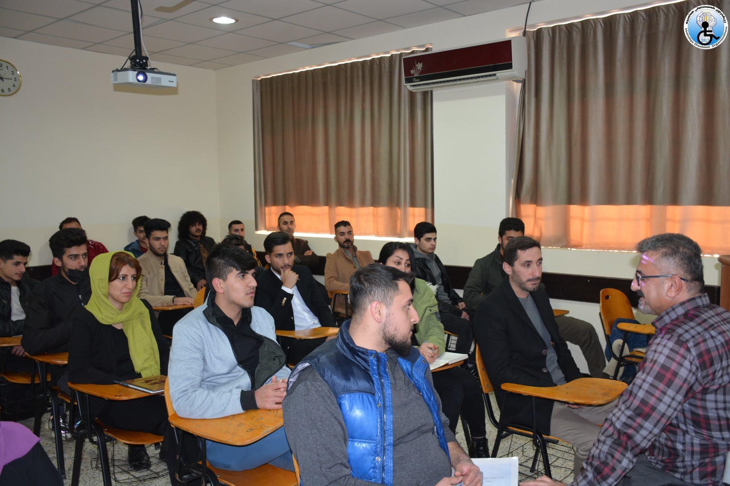 ئه‌نجام دانی سمینار