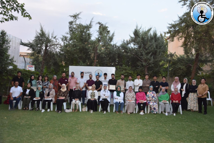 بەهێزکردنی هێزی بیرکردنەوەی ڕەخنەیی لە گەنجاندا